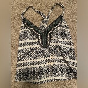 XS v neck style top